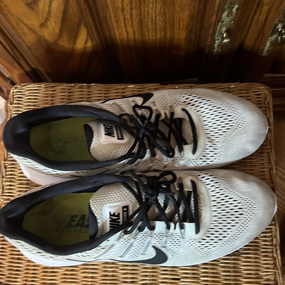 NIKE LUNARGLIDE 8 WHITE MESH ATHLETIC SHOES WITH INSIDES & STRINGS BLACK VGUC - Picture 4 of 12